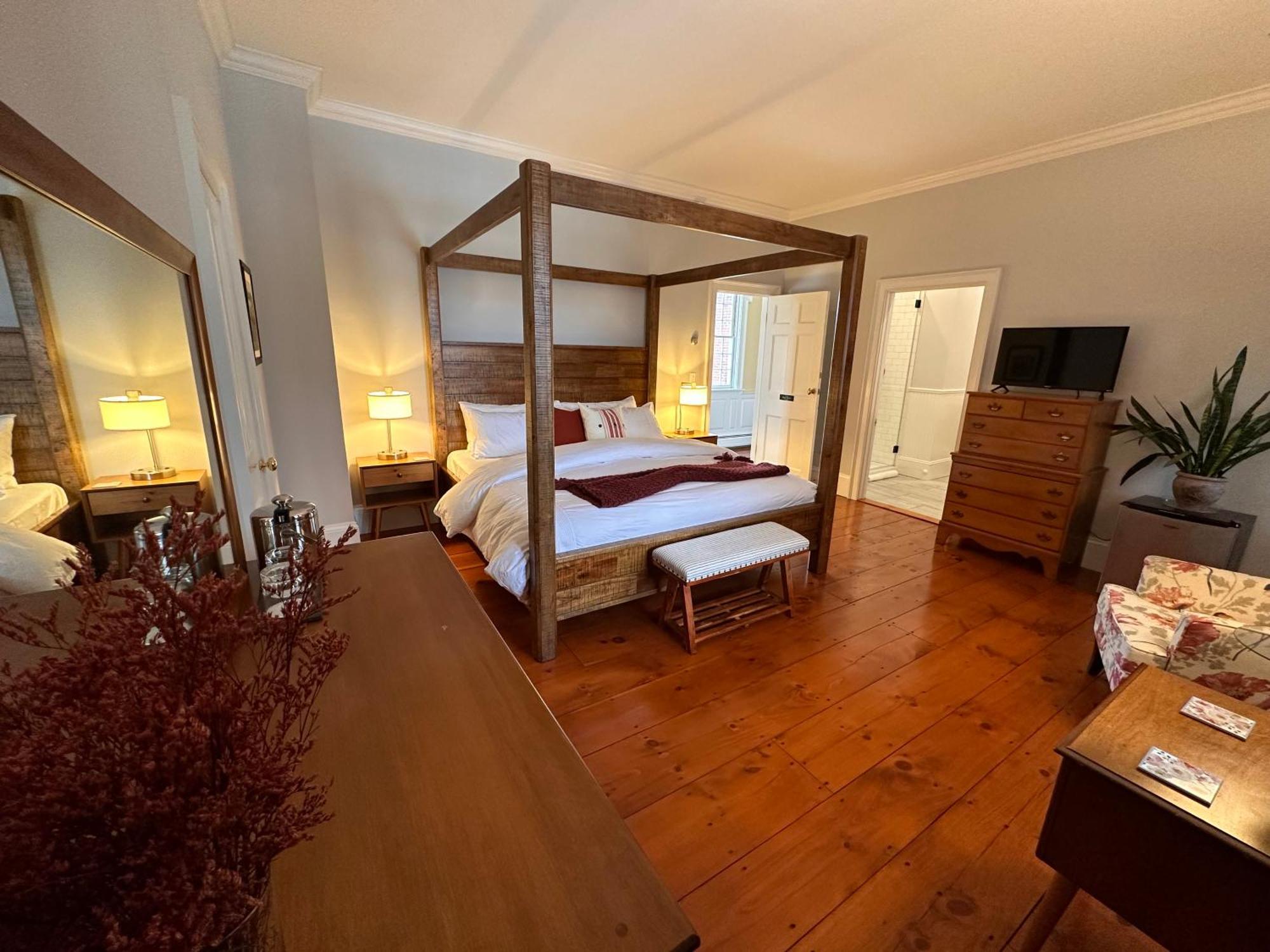 King Room with Balcony